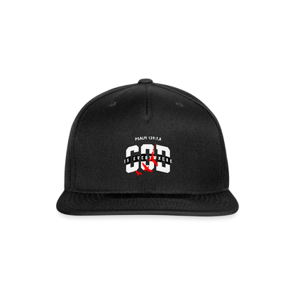 Snapback Baseball Cap - black
